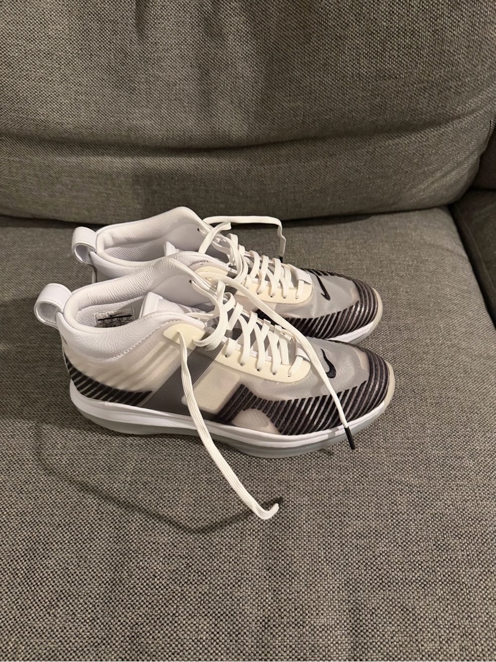 Nike LeBron Icon John Elliot White